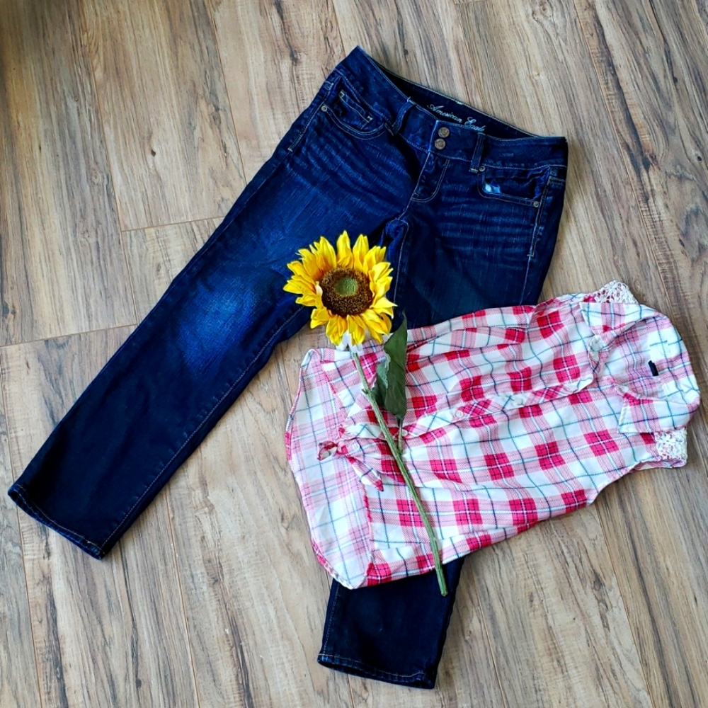 American Eagle size 4.